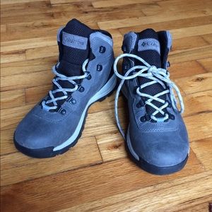 Columbia women’s hiking boots size 7.5